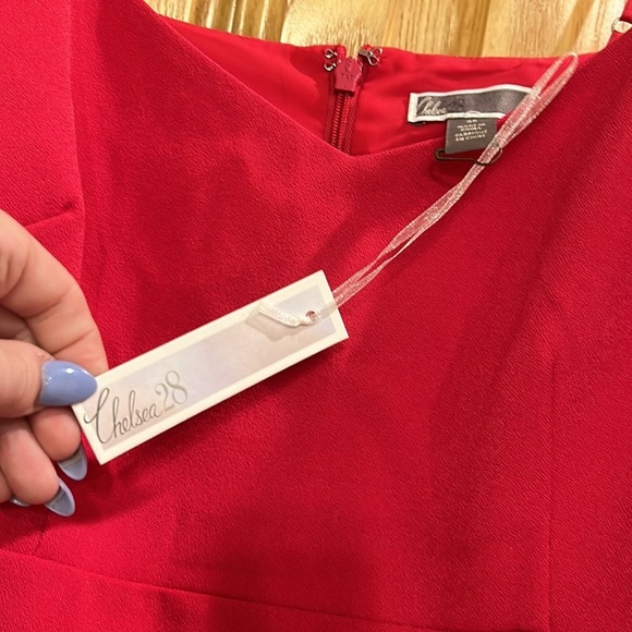 Chelsea28 Ruffle Hem Dress - Picture 13 of 13